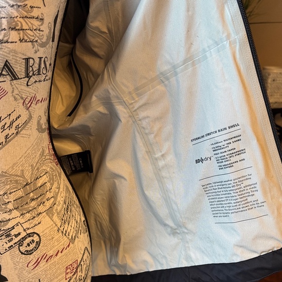 Black Diamond Women's Rain Jacket in Black - Picture 4 of 8